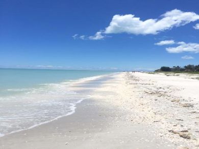 Sanibel Rental with Two Bedrooms Beachfront